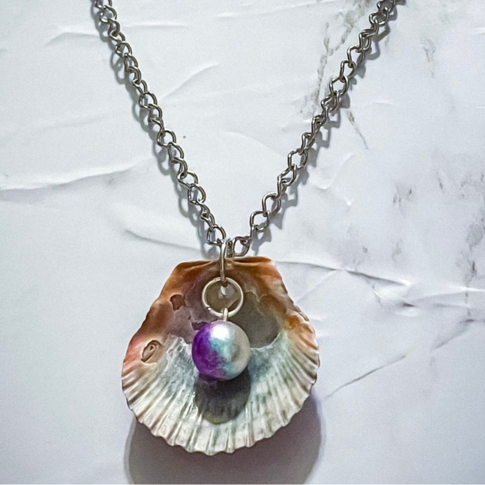 Purple Pearl Seashell Pendant Necklace